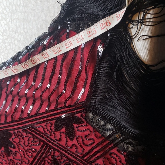 1920s Style Black & Red Sequined Sleeveless Cocktail Dress with Fringe - Picture 11 of 16